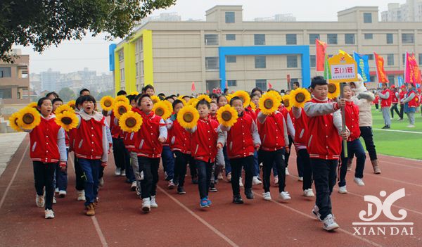 南昌現(xiàn)代外國語學校第22屆運動會精彩視頻（三）