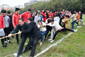 展現(xiàn)外魅力女性，創(chuàng)和諧親情校園